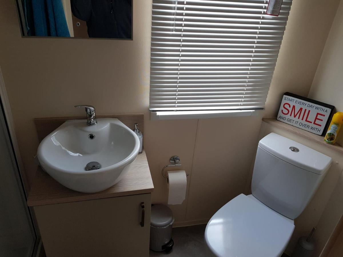 6 Berth Deluxe Caravan Palm Grove 42 Chapel Saint Leonards Esterno foto